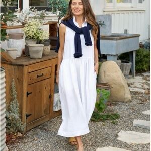 Frank and Eileen Daphne popover linen dress